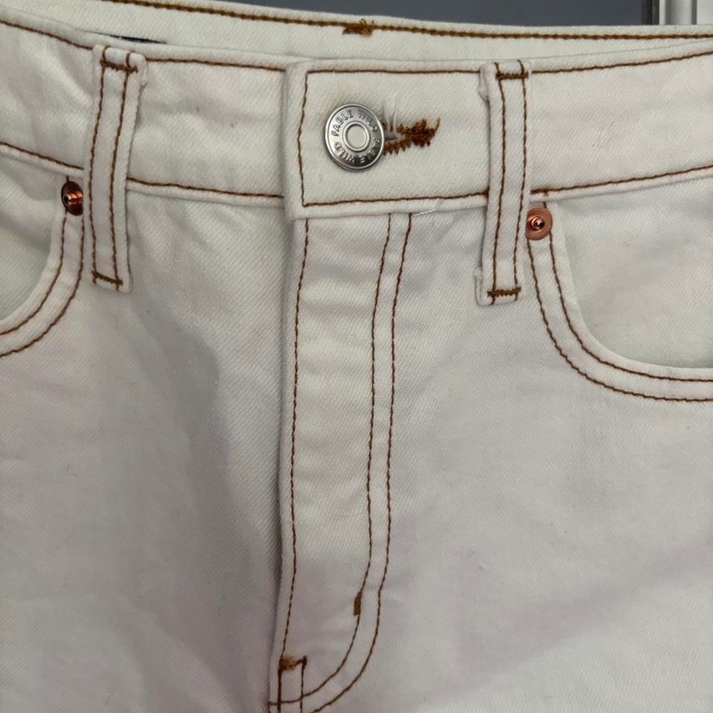 Wild Fable High-Rise Rolled Cuff Denim Shorts white with brown stitching, SZ 00 - Picture 3 of 7